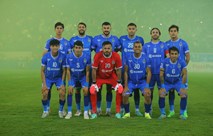 خبير تحكيمي يعطي سبباً واحداً لو فعلها لاعب نادي القوة الجوية لانتهت المباراة بفوز الصقور