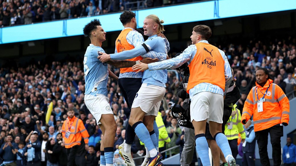 مانشستر سيتي يحسم الديربي بثلاثية نظيفة أمام يونايتد