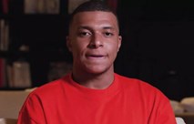 كيليان مبابي : أنقذني لويس إنريكي