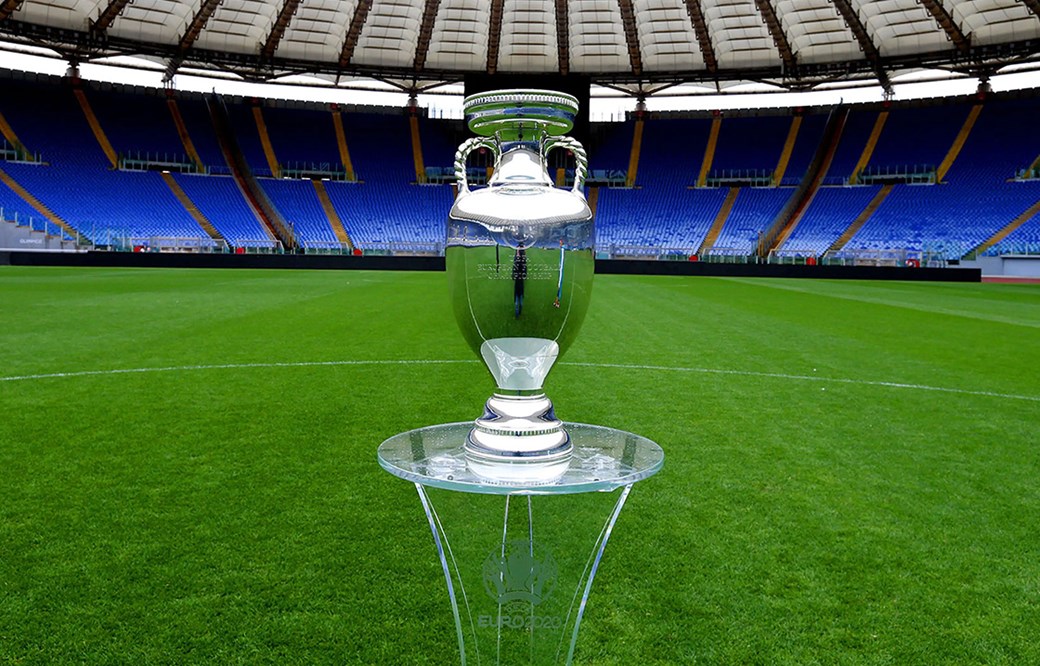 لا فاكهة في اليورو !