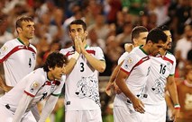 نجم الكرة الإيرانية السابق: أسوء أيام حياتي عشتها بعد مباراة العراق !