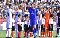 تقرير.. بعد 32 جولة.. أيمن حسين مازال على قمة الهدافين.. هاتريك توميو يساويه بثنائي الشرطة 