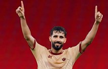 بشار سن: لم أحدد وجهتي بعد التجربة القطرية.. وهدفنا الفوز على إندونيسيا وفيتنام في تصفيات المونديال 