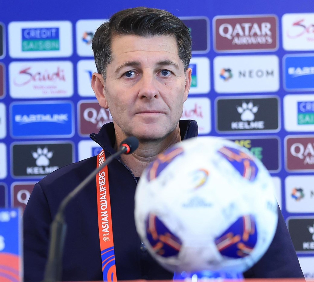 كاساس : مواجهة فلسطين صعبة على المنتخبين