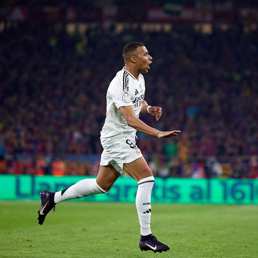 مبابي يقترب من تحقيق جائزة للمرة الاولى في تاريخه