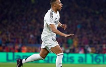 مبابي يقترب من تحقيق جائزة للمرة الاولى في تاريخه