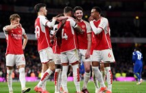 أرسنال يسحق تشيلسي بخماسية نظيفة في الدوري الإنكليزي