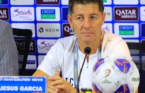 كاساس : مواجهة عمان ستكون صعبة ولاتوجد مشكله في قلب الدفاع.