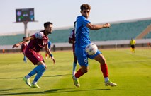 شهدت المباراة قطع النقل التلفزيوني.. نفط البصرة يجتاز نظيره الميساني بـ10 لاعبين بدوري نجوم العراق