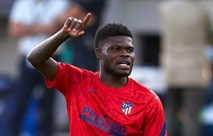 توماس بارتي يقترب من برشلونة !