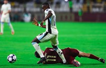 الوحدة الإماراتي يخطف فوزًا دراميًّا من الاتحاد السعودي