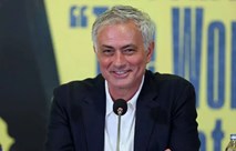 مورينيو يغازل غولر في عرضه التقديمي مع فنربخشة