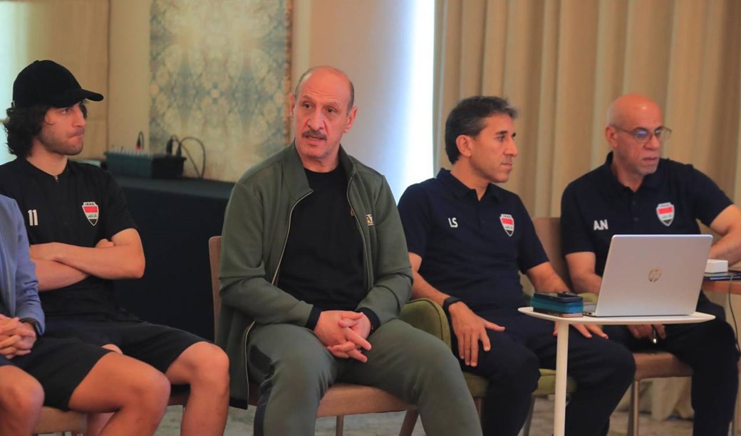 رئيس اتحاد الكرة للاعبي المنتخب الأولمبي: ثقتنا عالية بقدراتكم 