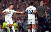 إصابة ألكسندر أرنولد تبعده شهرين عن ريال مدريد