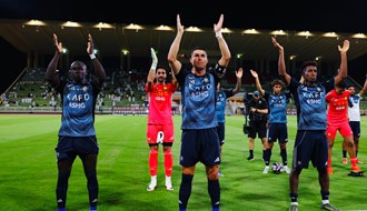 النصر يفتتح الدوري السعودي بخماسية نظيفة أمام التعاون