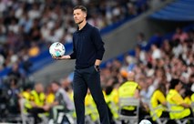 تشابي ألونسو يحصد جائزة أفضل مدرب في الليغا