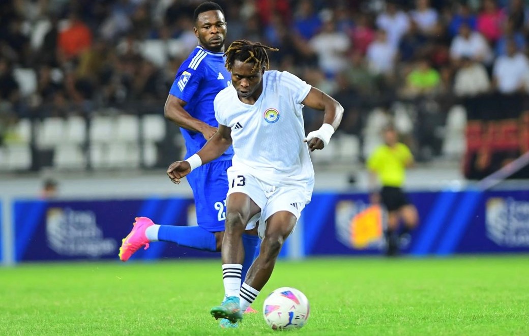 الزوراء يواصل صحوته ويضيق الخناق على القوة الجوية 