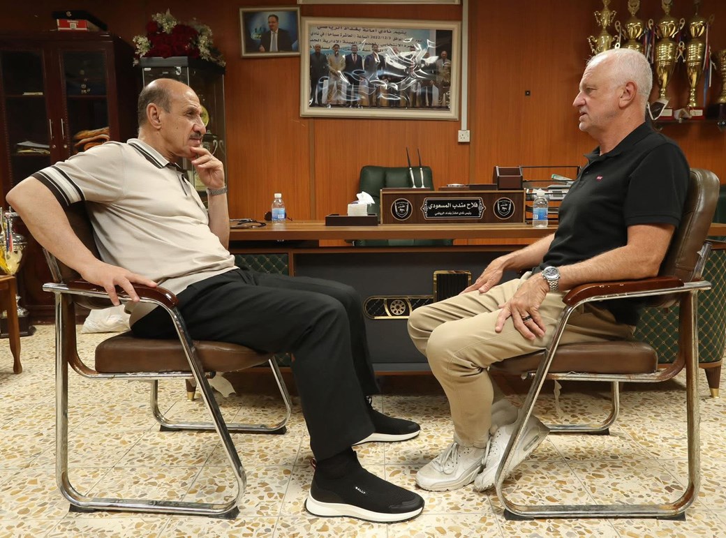 رئيس اتحاد الكرة يلتقي مدرب منتخبنا الوطني