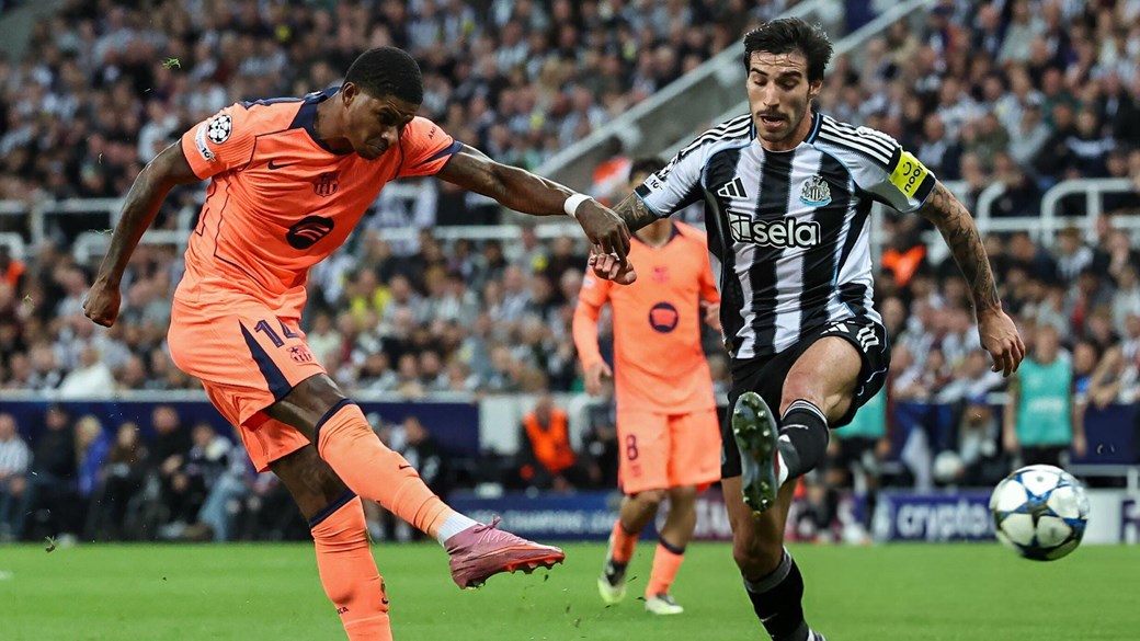 راشفورد يقود برشلونة لانتصار ثمين على نيوكاسل في دوري الأبطال