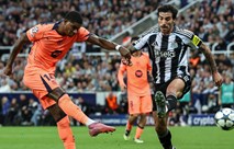 راشفورد يقود برشلونة لانتصار ثمين على نيوكاسل في دوري الأبطال