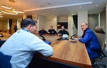 رئيس اتحاد الكرة عدنان درجال يلتقي ب كاساس 