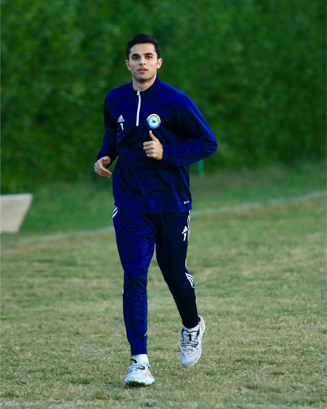 علي يوسف : تمثيل المنتخب شرف لكل لاعب ،