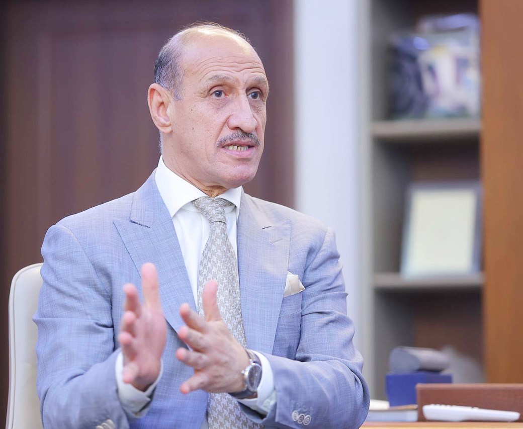 عدنان درجال يطير إلى هولندا في مهمة خاصة