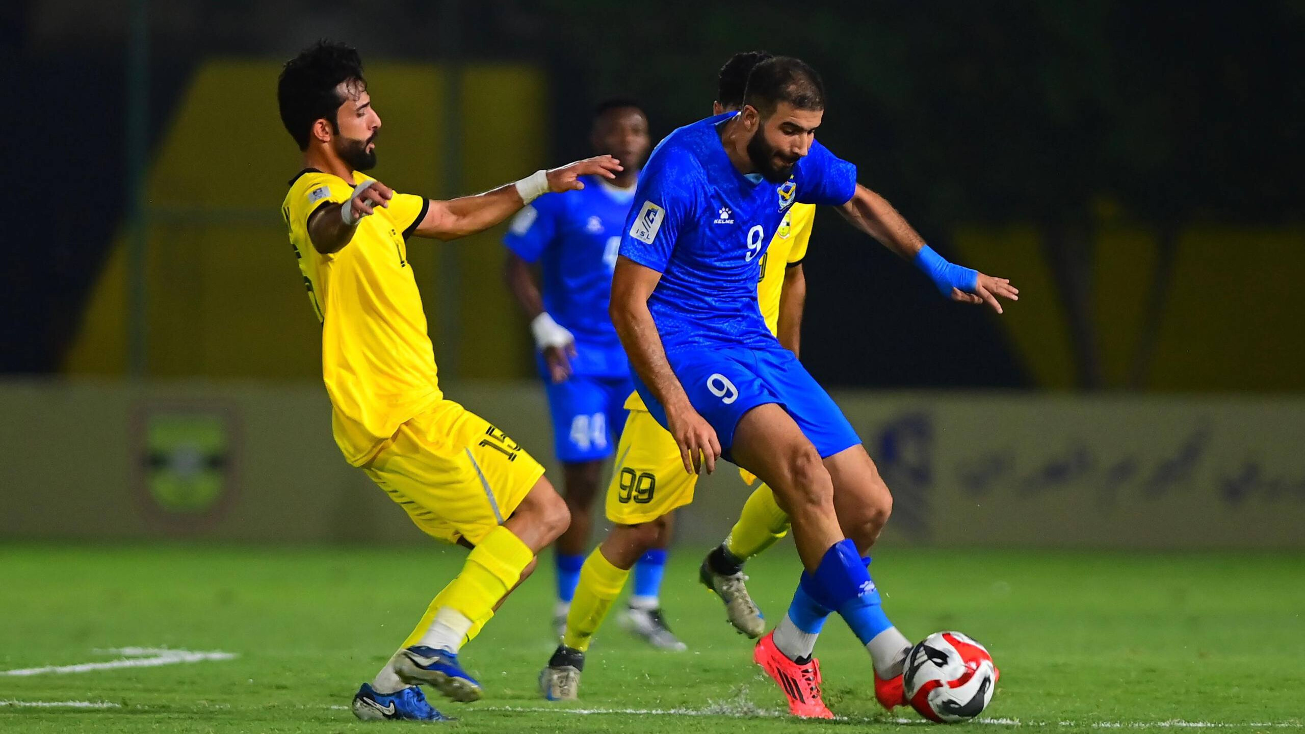 القوة الجوية وأربيل والقاسم يحصدون العلامة الكاملة