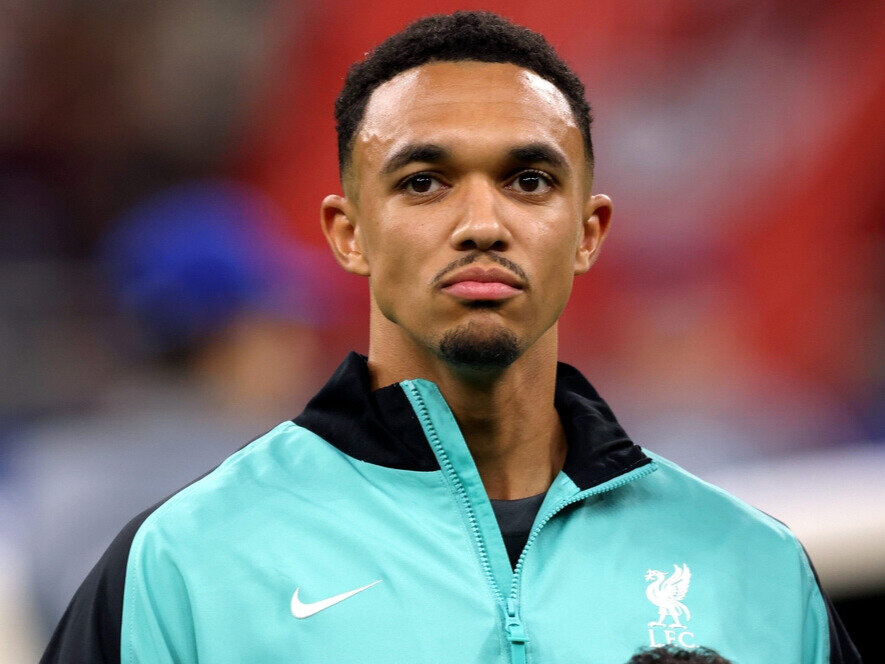 أفضل 10 لاعبين في مركز الظهير الأيمن في العالم (2025)