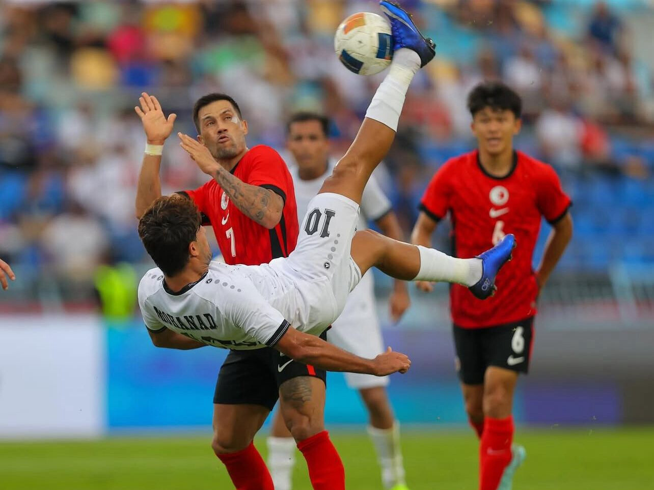 منتخب العراق يتأهل إلى نهائي كأس ملك تايلاند بثنائية مهند علي