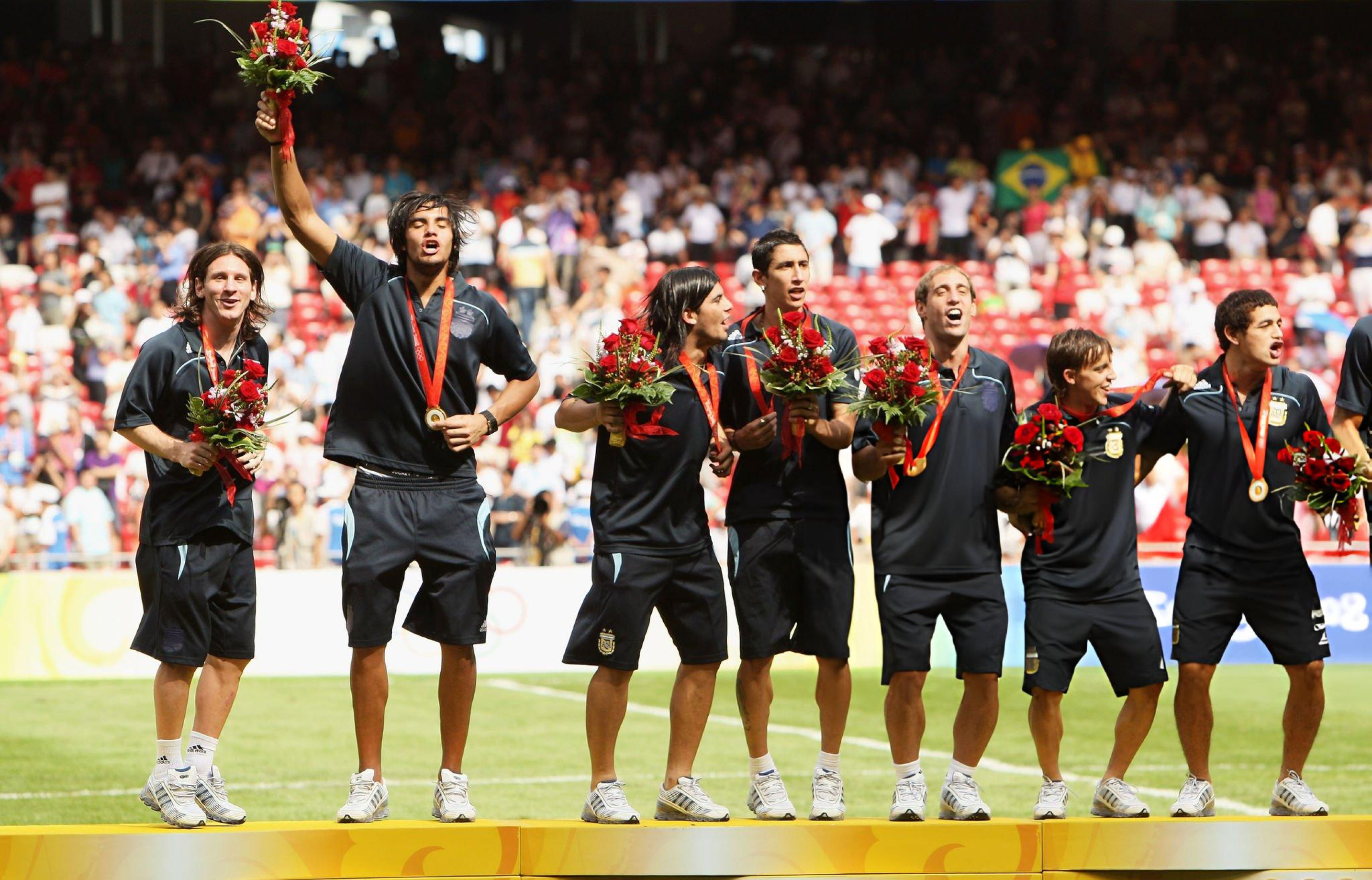 احدهم توج بكاس العالم والثاني لاعباً لبرشلونة .. نظرة على منافسي منتخب العراق في الأولمبياد