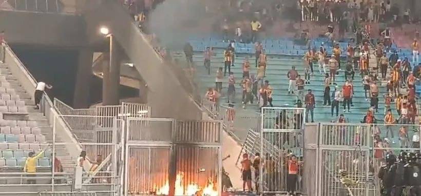 أحمد كاظم ينال الإشادة بعد قيادته ديربي تونس إلى بر الأمان 