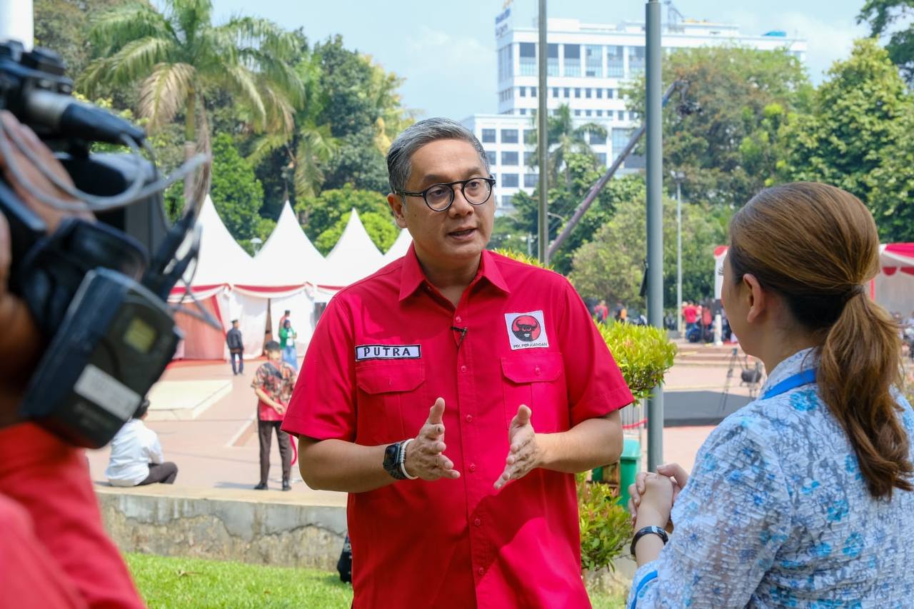 عضو مجلس النواب الإندونيسي يطالب بمنح المحليين الأفضلية أمام للعراق.. ورئيس الاتحاد يوافقه الرأي