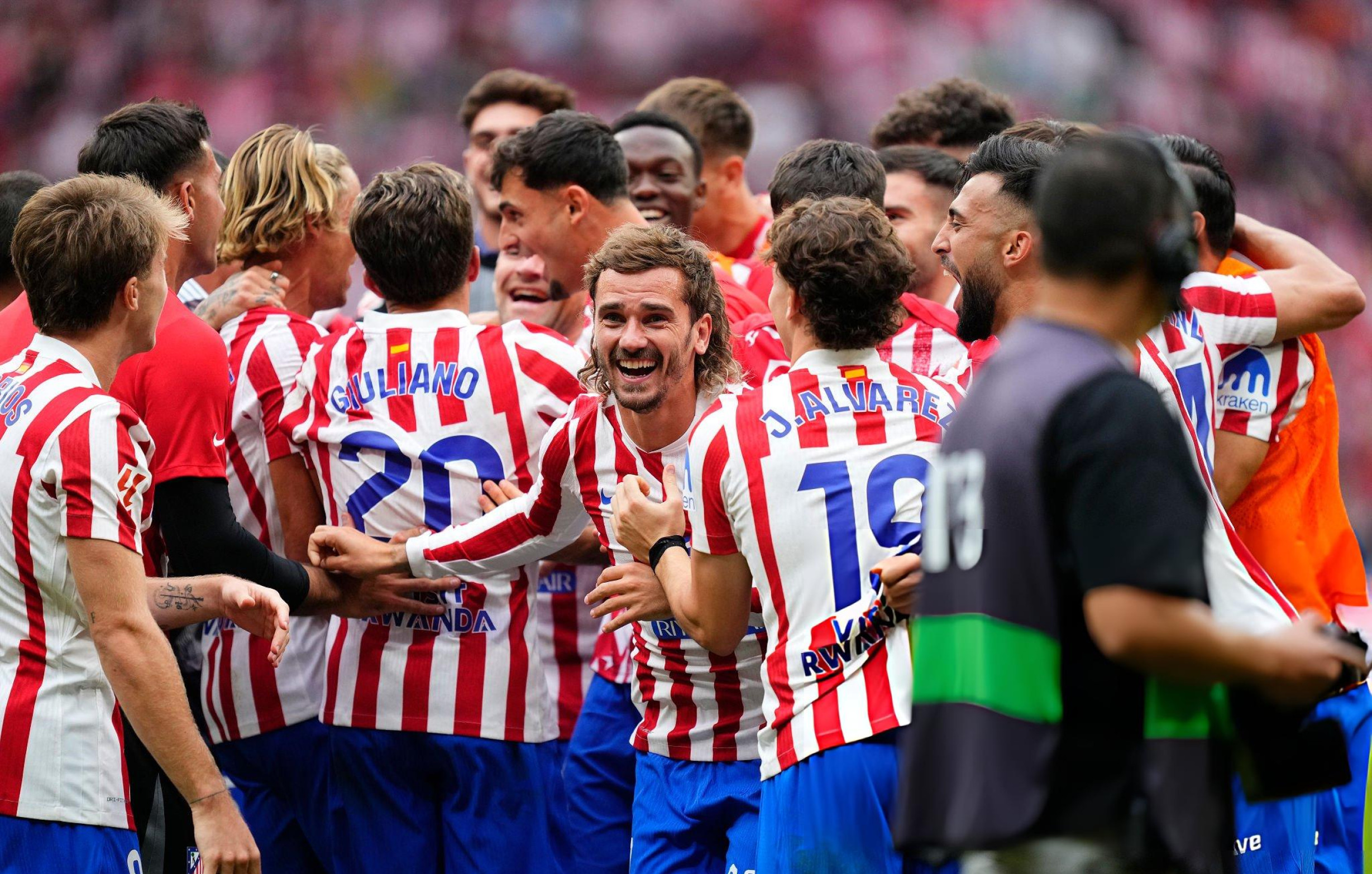 أتلتيكو مدريد يلقّن ريال مدريد درسًا قاسيًا بخماسية في ديربي مثير