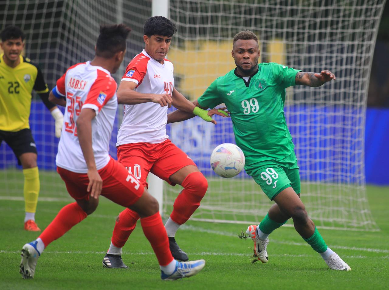 القوة الجوية يحلم بالصدارة.. والزوراء يسعى للدخول في المنافسة