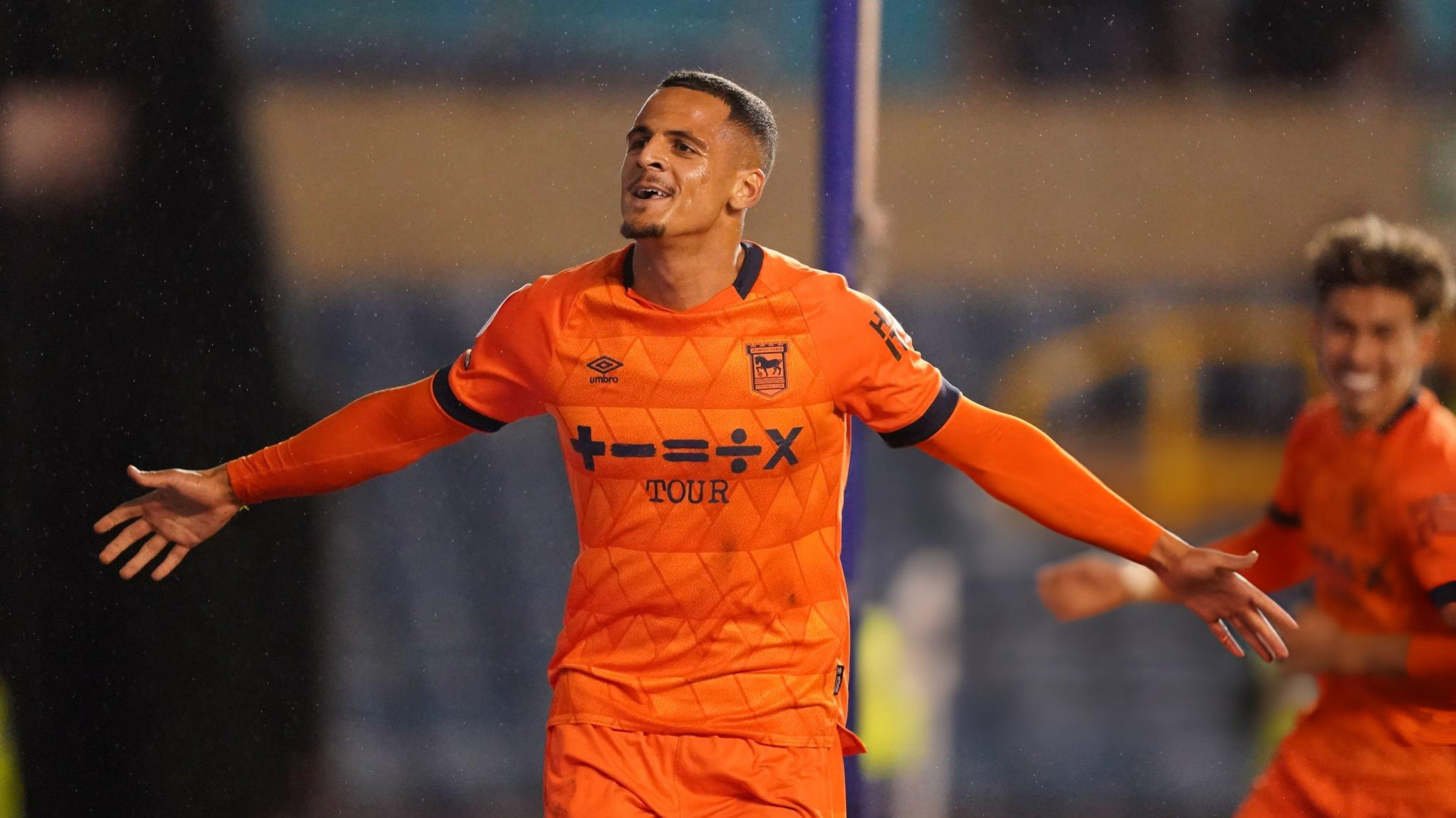 علي الحمادي في المركز 19 من 72