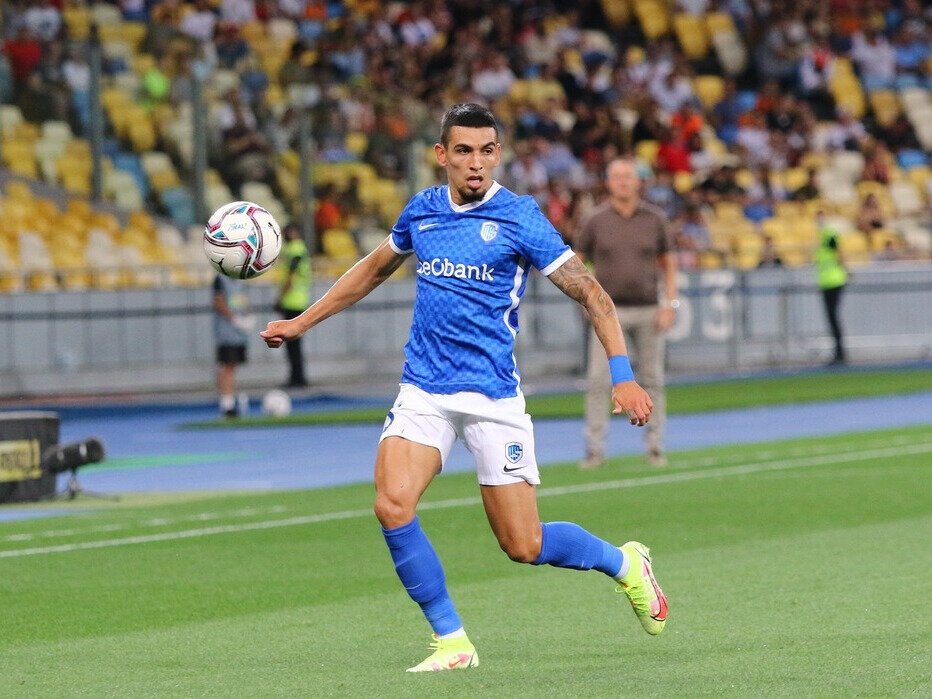 أفضل 10 لاعبين في مركز الظهير الأيمن في العالم (2025)