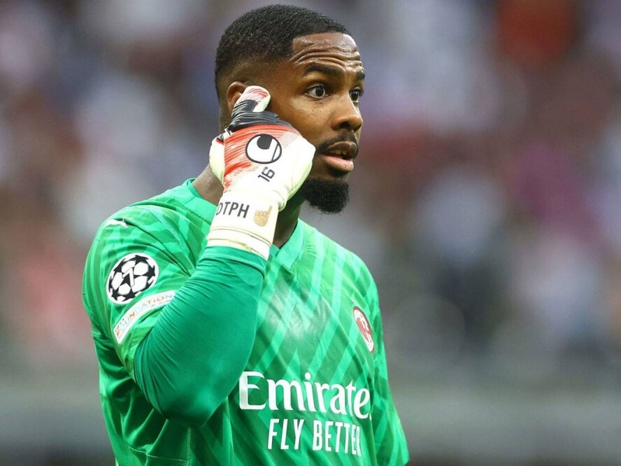 أفضل 10 حُرّاس مرمى في العالم لعام 2025