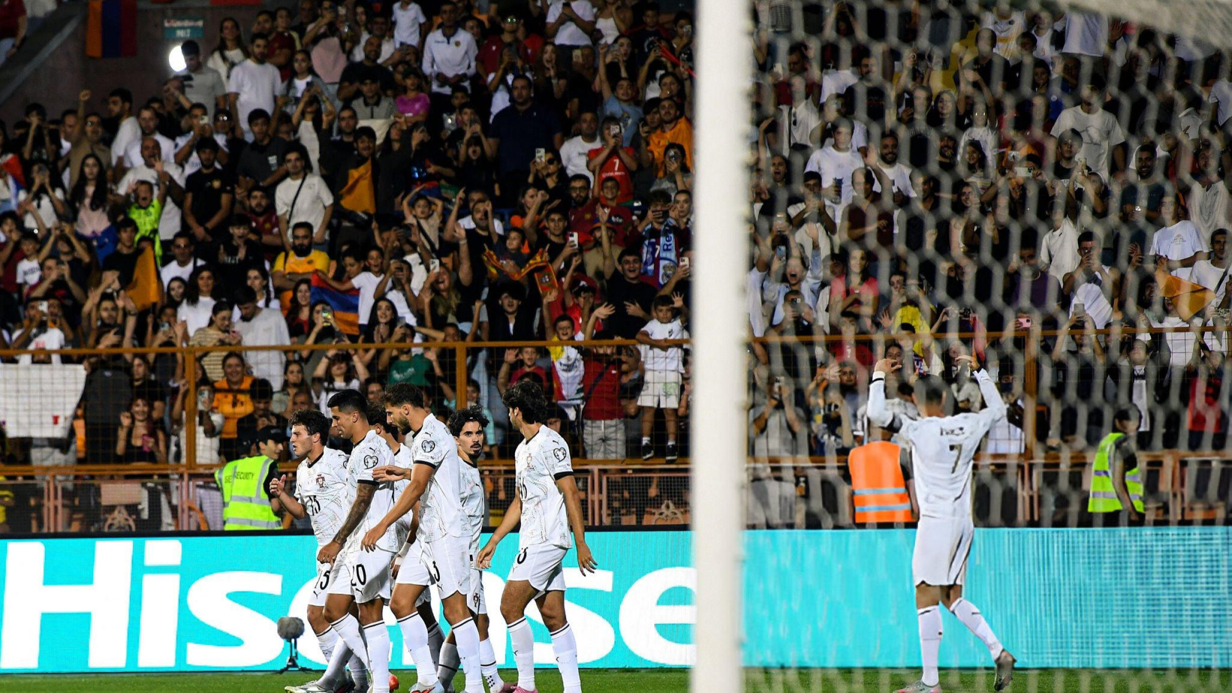 البرتغال تكتسح أرمينيا بخماسية في تصفيات المونديال