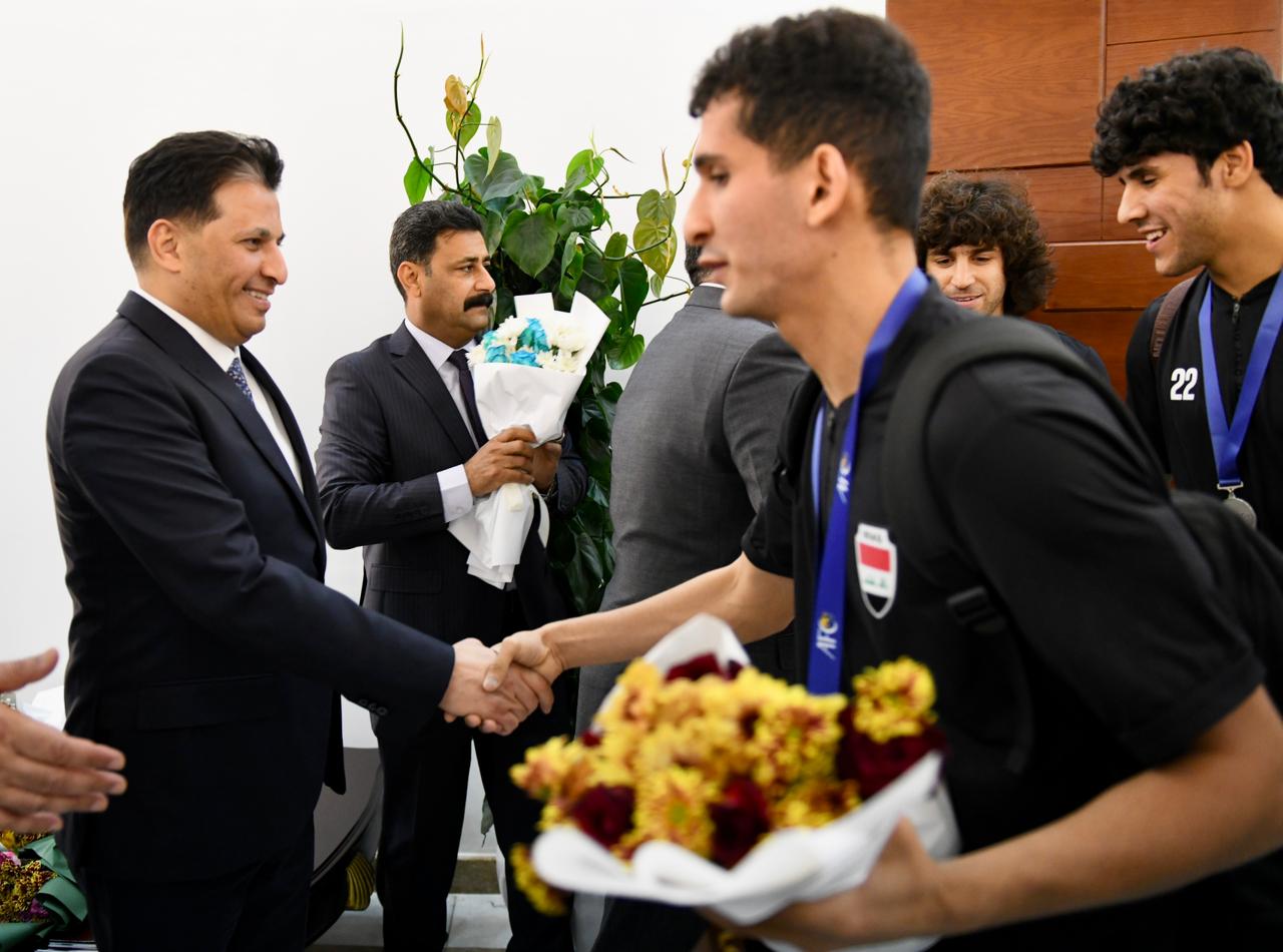 استقبال مهيب لأبطال المنتخب الأولمبي المتأهل إلى باريس