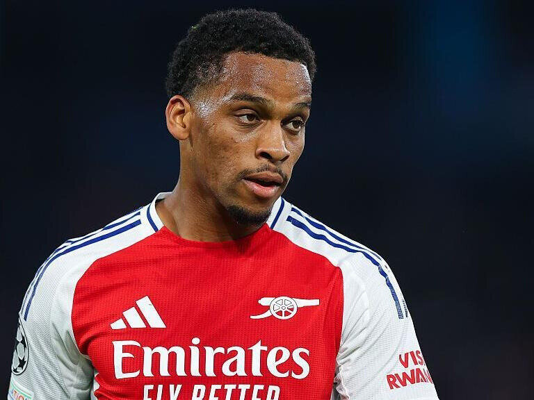 أفضل 10 لاعبين في مركز الظهير الأيمن في العالم (2025)