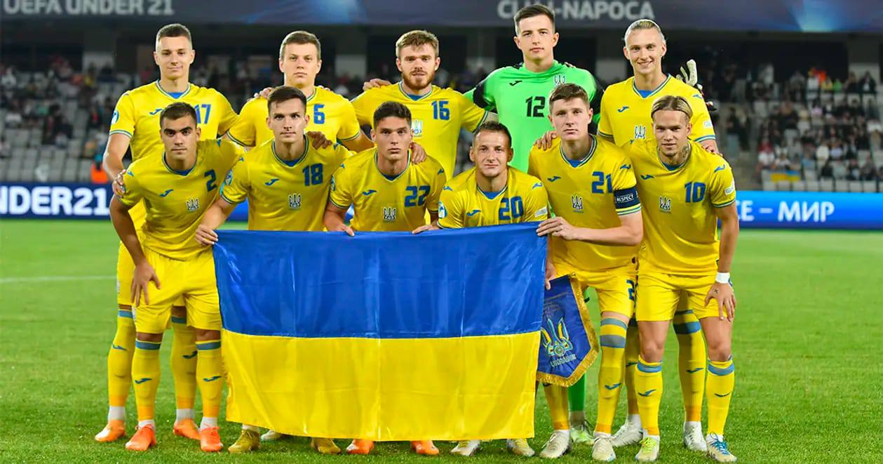 احدهم توج بكاس العالم والثاني لاعباً لبرشلونة .. نظرة على منافسي منتخب العراق في الأولمبياد