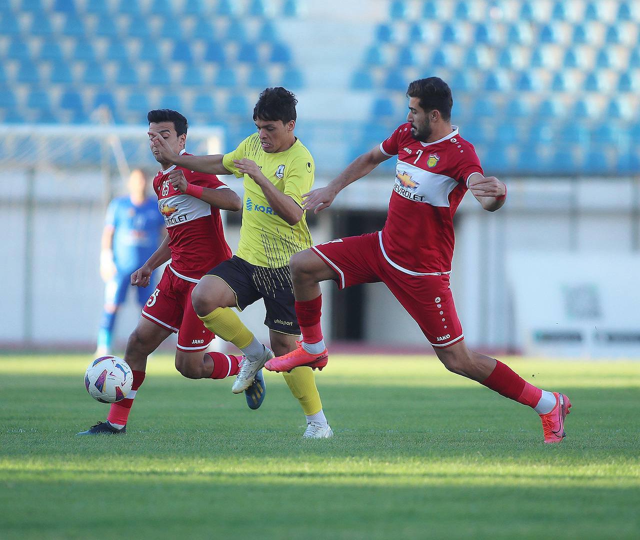 الشرطة يكسر سلسلة تعادلات اليوم الثاني من الجولة 29 ويعود للصدارة 